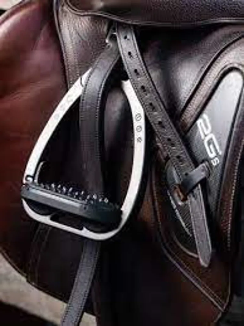 LeMieux Arika Stirrup Leather Brown-1